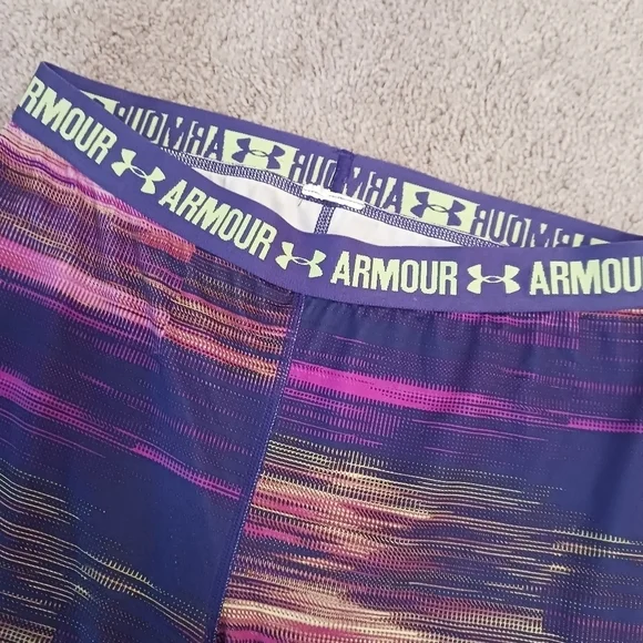 Under Armour Athletic Capris - Picture 2 of 3